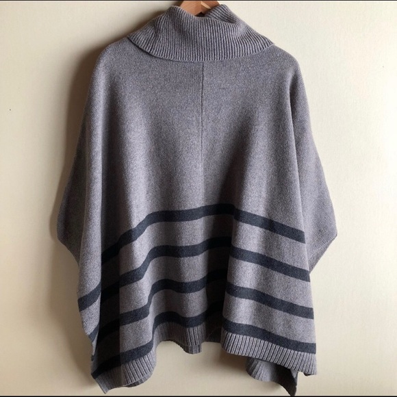 🍾HP Banana Republic Cowl Neck Pancho Sweater - Picture 2 of 9